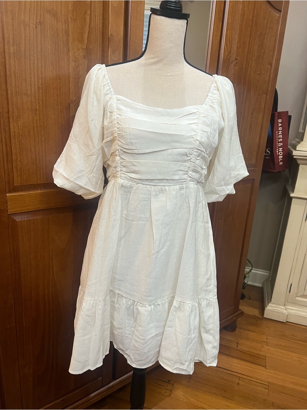 Square-Neck White Puff Sleeve Mini Dress